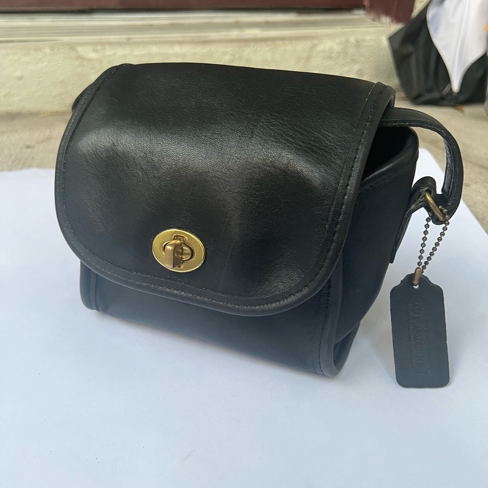 Vintage Coach Emmie Flap leather Bag